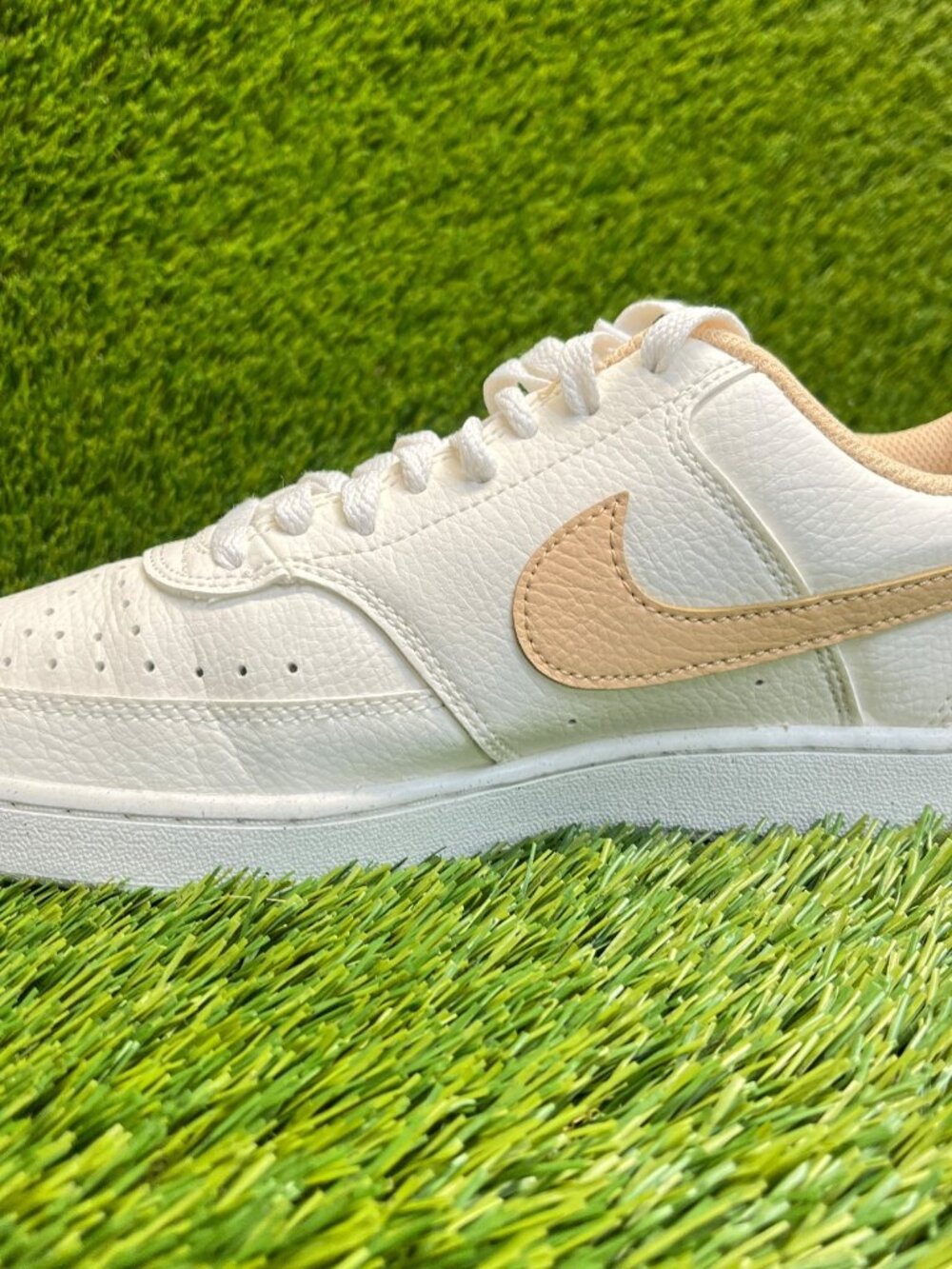 Nike Court Vision Low Womens Size 8.5 Sail White Athletic Skate Shoes Sneakers - Picture 2 of 10